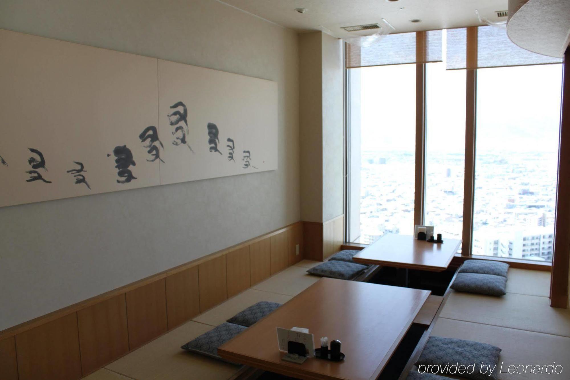 Yamagata Eki Nishiguchi Washington Hotel Restoran gambar